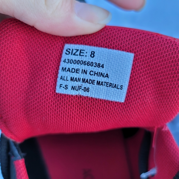 💕 NWT Actionflex Men's Shoes Black and Red - Picture 6 of 13